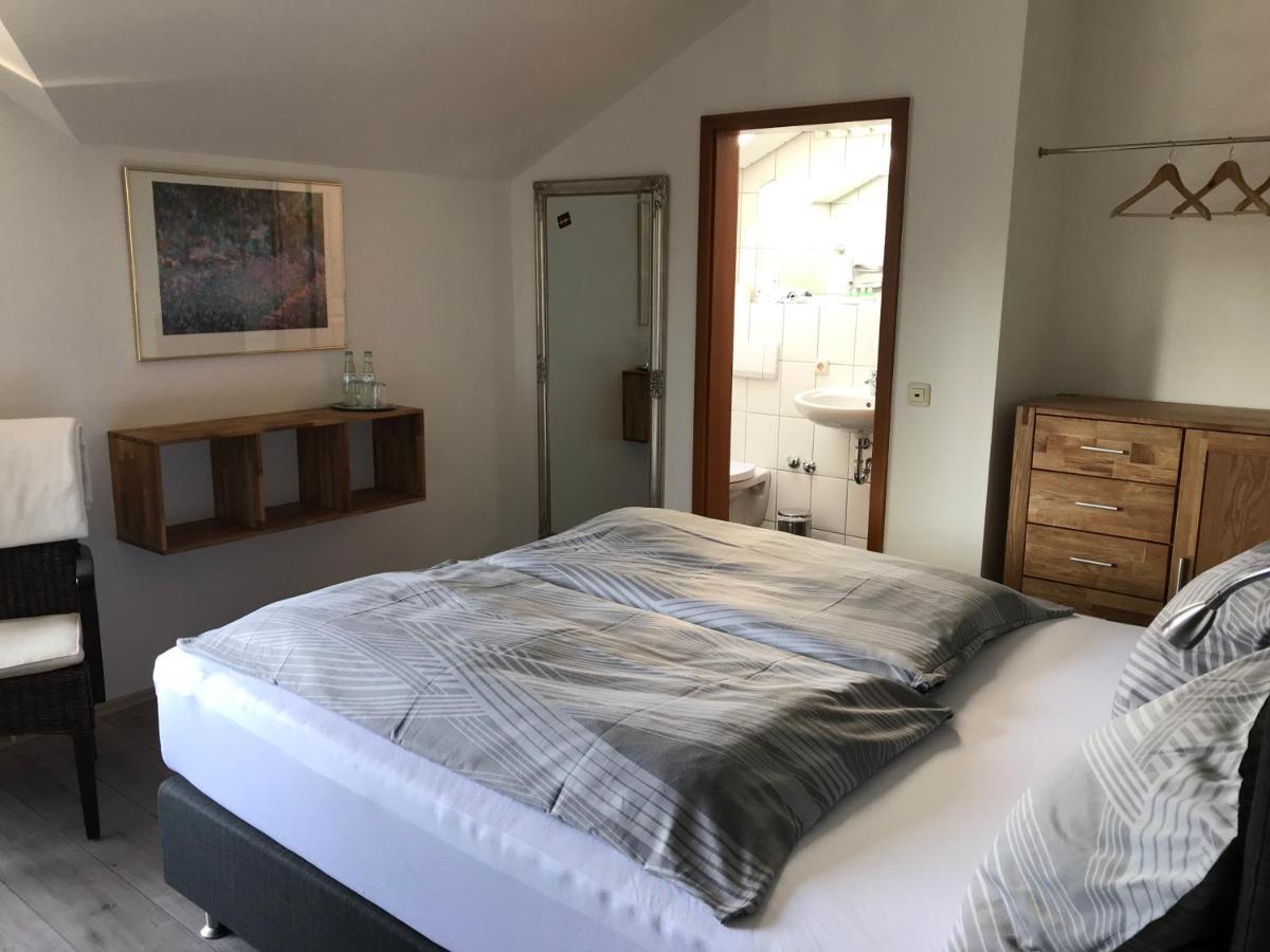 Landhotel Linden Am Venekotensee Нидеркрюхтен Экстерьер фото